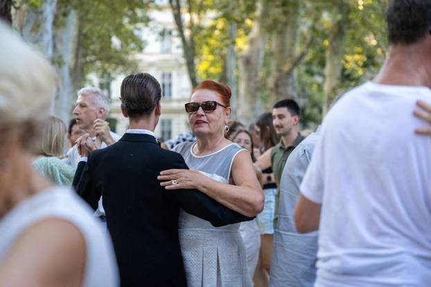 Zagreb: Tango na zrinjevackom plesnjaku
