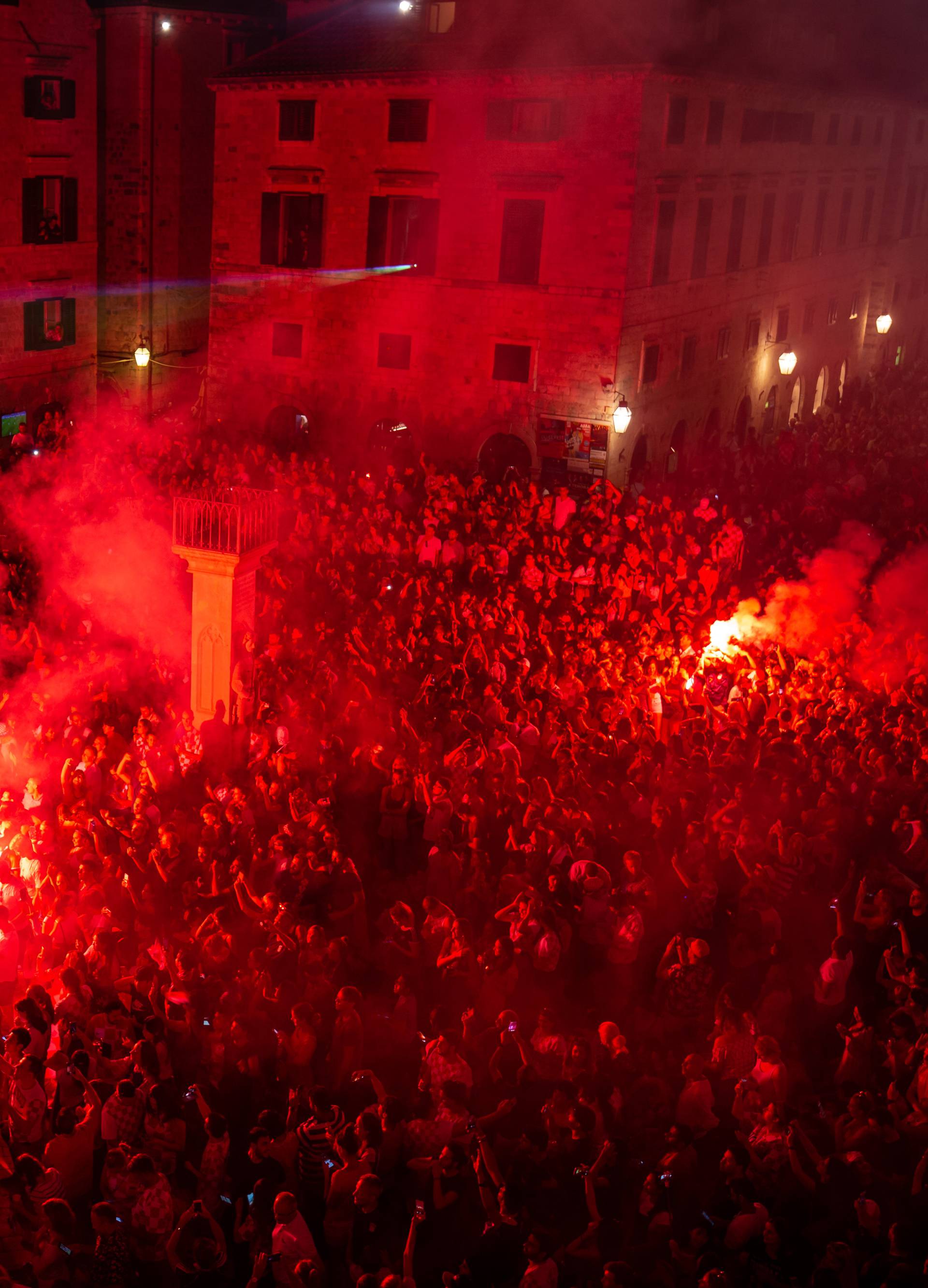 Hrvatska je u finalu SP-a! Pogledajte slavlje u Dalmaciji