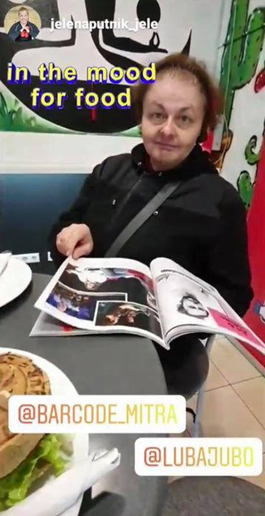 Julia se častila gurmanskim burgerima: A zdrava prehrana?