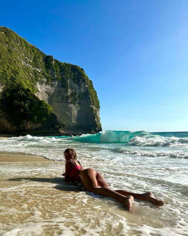 FOTO Bila je nadarena plivačica, a sada se skida za časopis. Ima savršene tjelesne proporcije