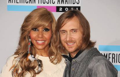 DJ David Guetta sa suprugom Cathy obnovio zavjete na Ibizi