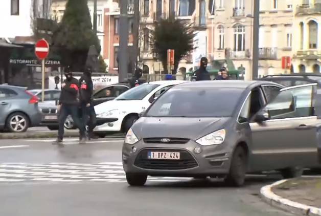 Uhitili čovjeka povezanog s napadom, ranili ga na stanici