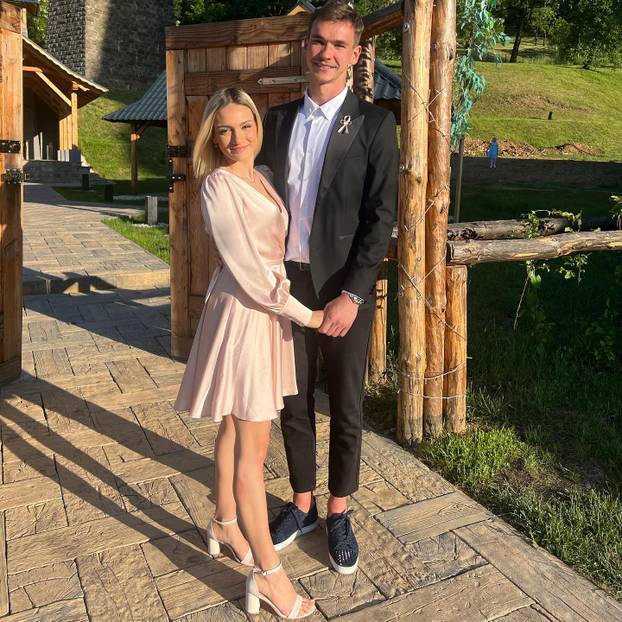 FOTO Vatrene Čehinje: Najbolji igrač ljubi brinetu, a golmana ekipe bodri atraktivna plavuša