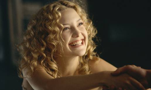 FOTO Slavna plavu&scaron;a golicala je ma&scaron;tu fanova i toplesom, evo kako se mijenjala kroz godine