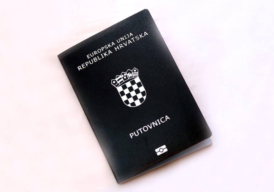Od 01. sije?nja 2018. zahtjev za izradu nove putovnice mo?i ?e se predati elektroni?kim putem
