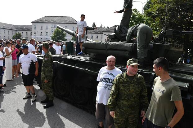 Požega: Svečana prisega ročnika na temeljnom vojnom osposobljavanju