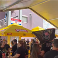 VIDEO Fantazija u Sinju! Fan zonu na putu prema Hipodromu zagrijava DJ  s kućnog balkona