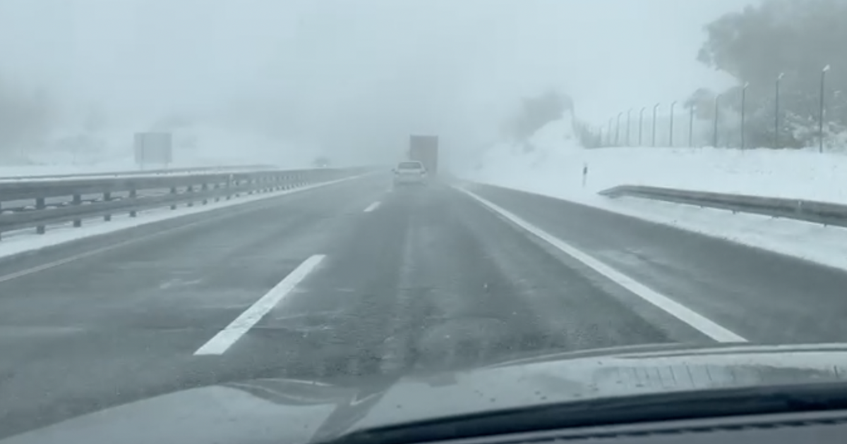 Unstoppable Winter Weather Causes Commotion in Croatia: Navigating the Frosty Conditions and Road Closures