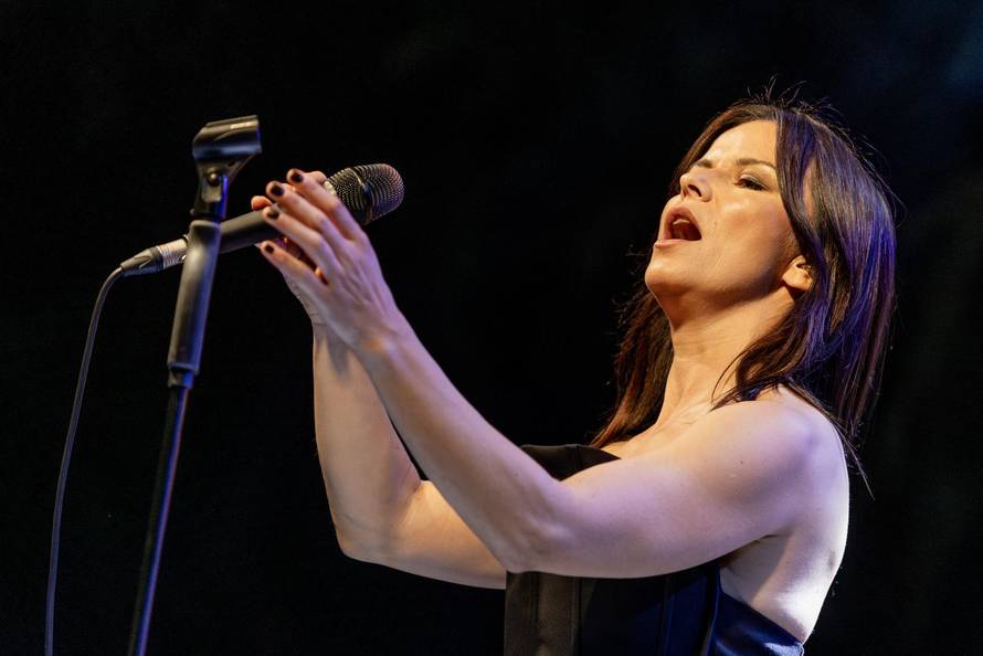 Pula: Vesna Pisarović održala koncert na Kaštelu