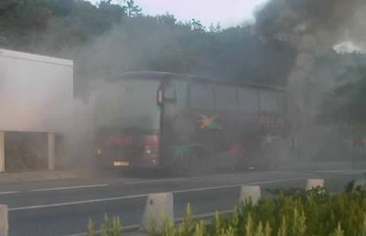 Zapalio se autobus s 30 putnika, nema ozlijeđenih