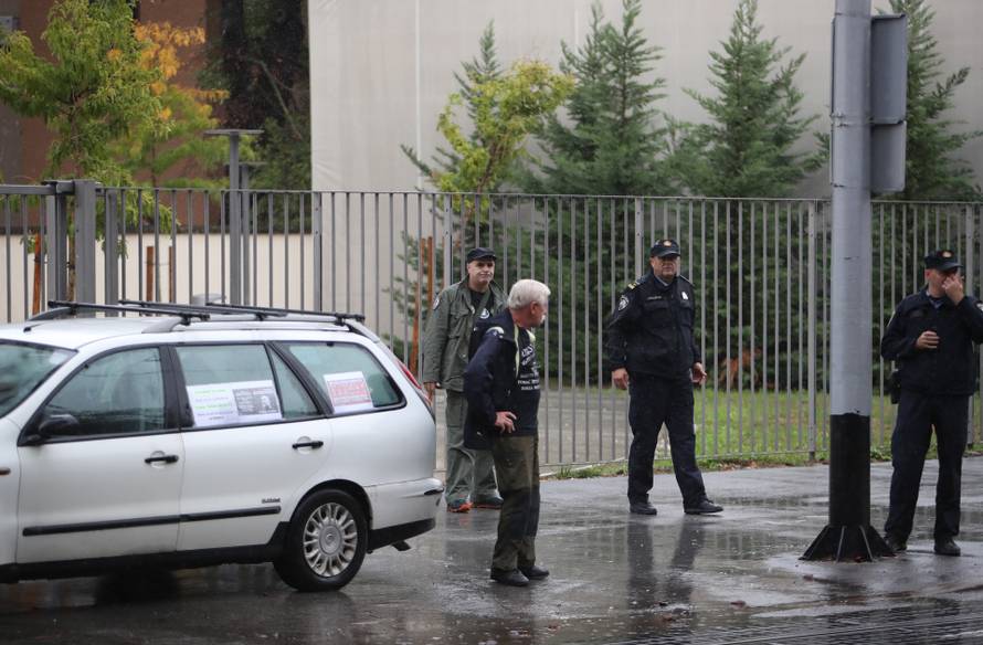 Zagreb: Uoči početka optužnog  vijeća za Marka Franciškovića, okupili su se njegovi istomišljenici  