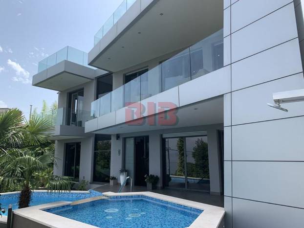 Evo kakve se sve vile nude na Jadranu za milijun eura i više