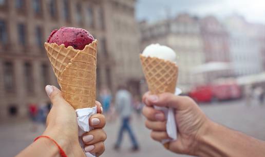 Što jesti na ovoj paklenoj vrućini? Popis hrane koja hladi tijelo i one koja ga zagrijava