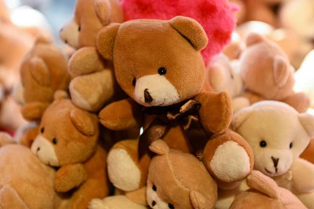 Zagreb: Atelijer sreće u Maloj ulici okićen za Valentinovo 