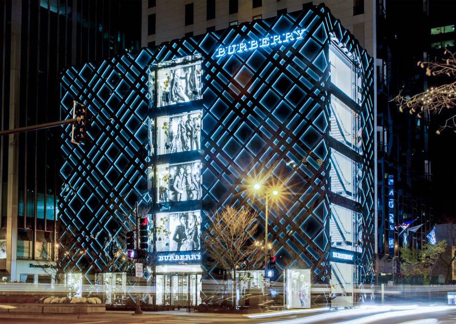 Preuzmite besplatnih 50 eura i trgujte dionicama Burberry-a