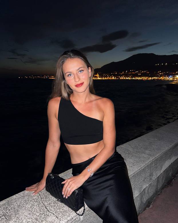 FOTO Udružila se sa Srpkinjom za najljepši teniski par. Fanove često časti golišavim fotkama