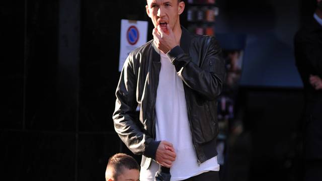 Milan, Leonardo Ivan Perisic and son for a walk in the center