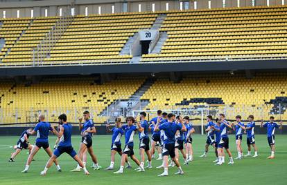 FOTO Dinamovci odradili zadnji trening prije ogleda s AEK-om