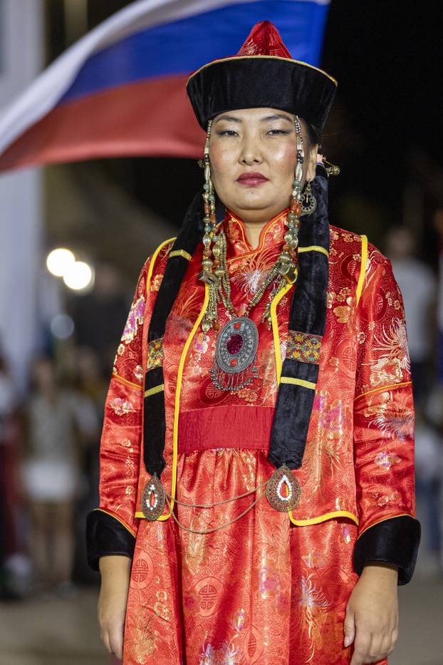 Vinkovci: Etno frizure svijeta na Vinkovačkim jesenima