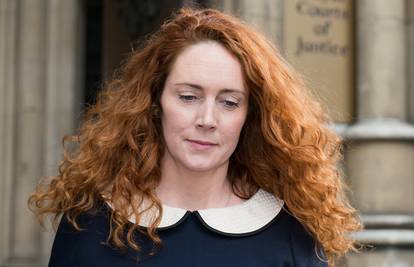 Rebekah Brooks su optužili za ometanje istrage o hakiranju