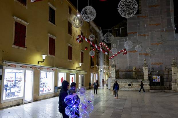 Zadar: Blagdanski ugođaj na gradskim ulicama
