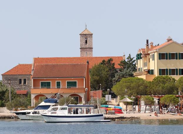 FOTO Krapanj je najniži i najmanji naseljeni hrvatski otok na Jadranu