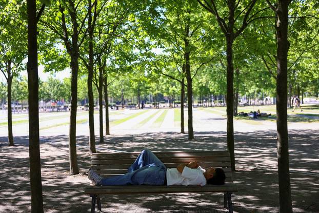 Heat wave hits Germany