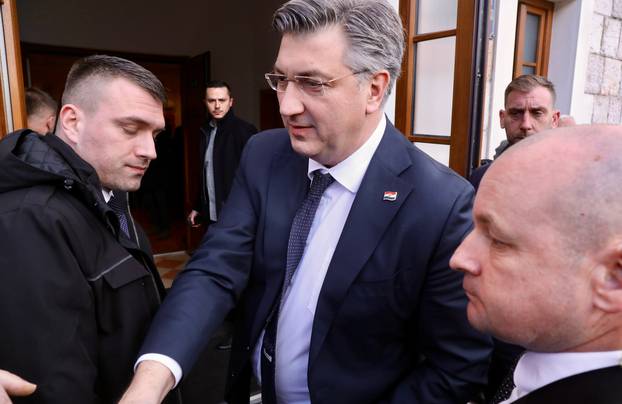 Imotski: Premijer Plenković na obilježavanju 33. obljetnice utemeljenja HDZ-a Imotske krajine