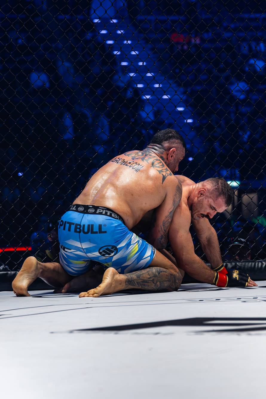 FNC potvrdio drugu borbu za pojas u Ljubljani: Prvak Ivan Sičaja protiv opasnog Nijemca