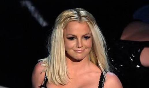 Treći put pred oltarom: Britney bila djeveruša na gay svadbi