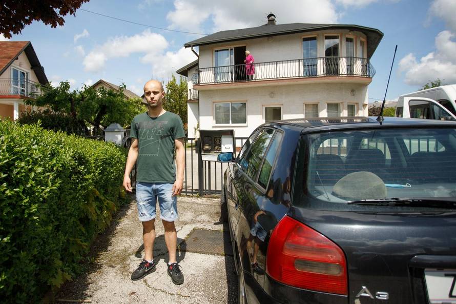 Zaprešić: Deložacija obitelji Stjački