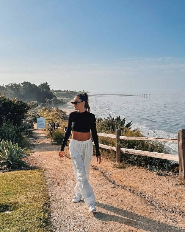 FOTO Kayla je jedna od najvećih fitness influencerica - Evo uz kojih par vježbi ostaje fit
