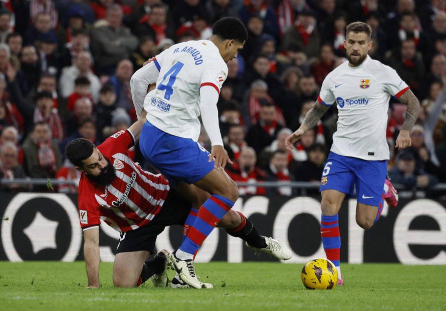 LaLiga - Athletic Bilbao v FC Barcelona