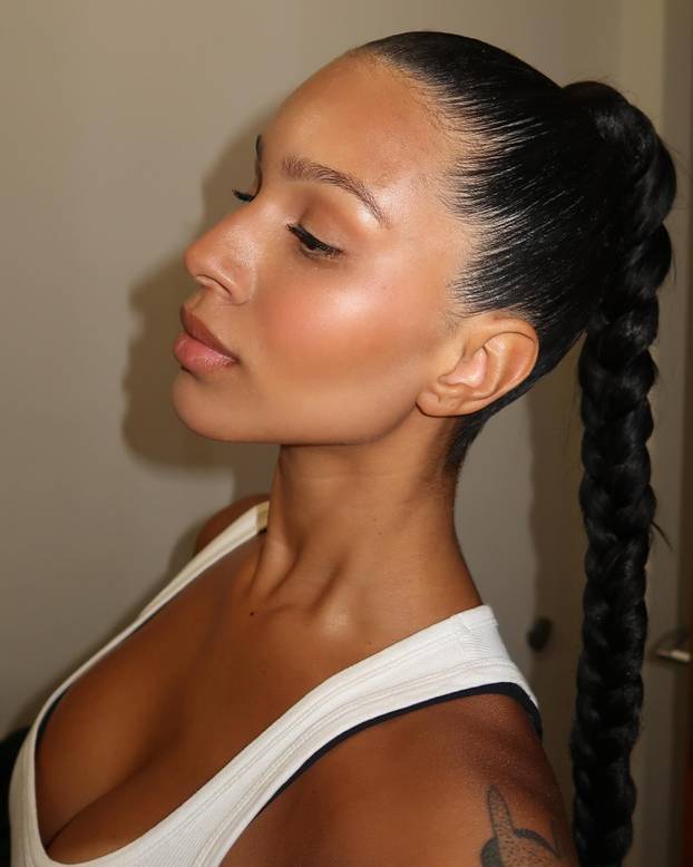 FOTO Atraktivna djevojka Paris SG-ove zvijezde voli tetovaže i fotke u provokativnom izdanju