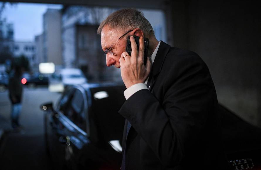 Zagreb: Dolazak članova HDZ-a na sjednicu šireg Predsjedništva i Nacionalnog odbora stranke