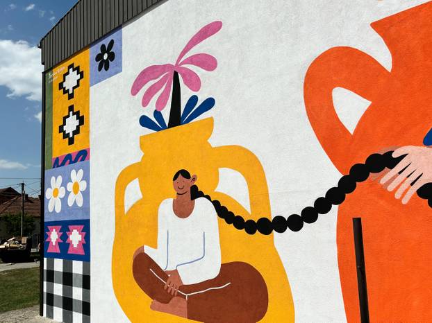 FOTO Grad pretvoren u galeriju: Pogledajte predivne murale na kućama i zgradama u Čačku