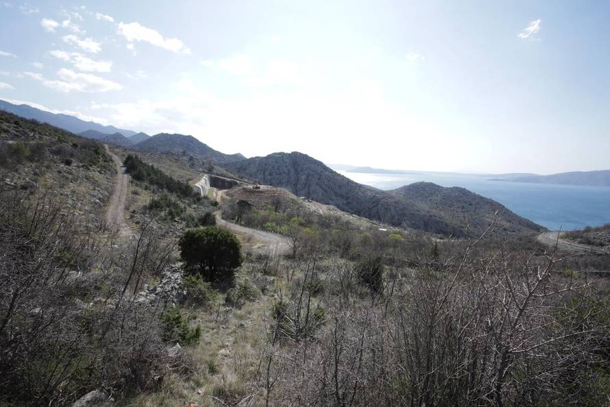 24SATA Sveti Juraj: Odlagalište otpada u sklopu Parka prirode Velebit