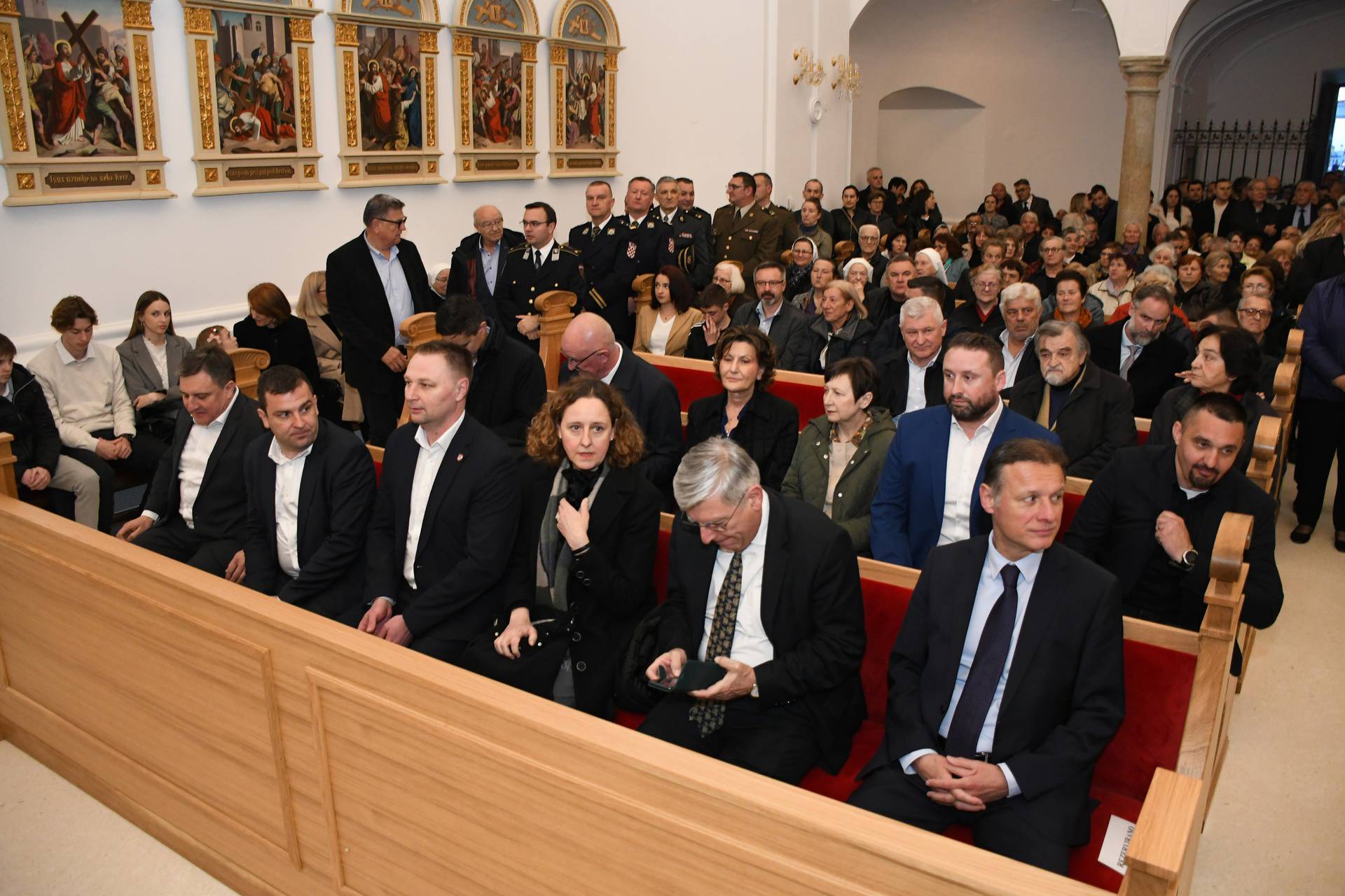 Bjelovar: Jandroković nazočio svečanosti posvete Katedrale sv. Terezije Avilske 