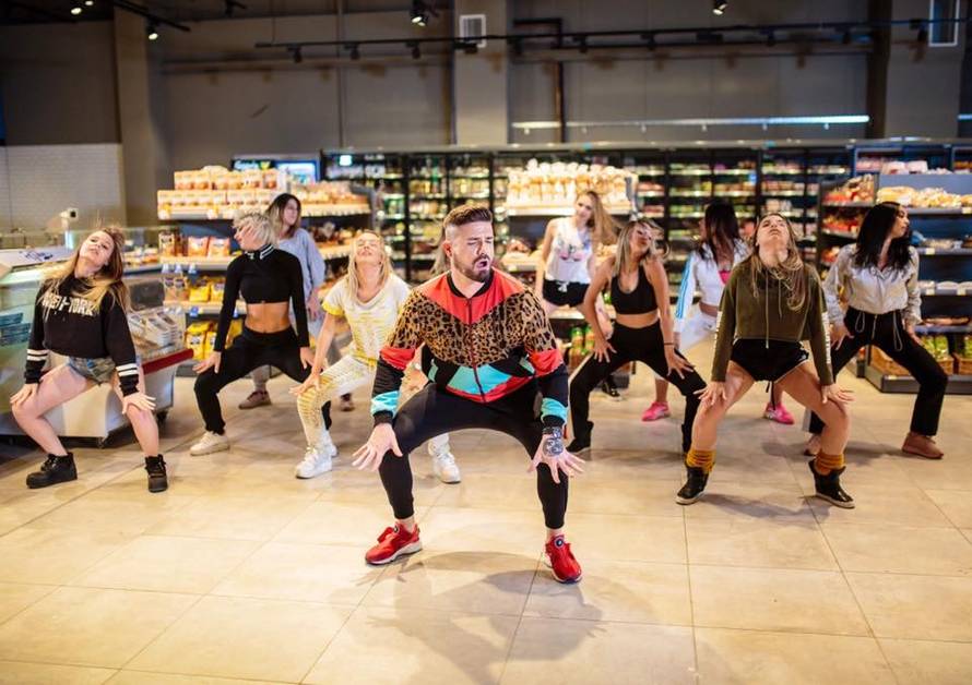 'Roditelji su me sponzorirali, a danas punim Arene i vrtim keš'