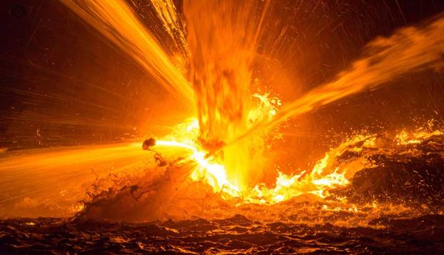 FOTO Tvrdi da je vremenski putnik: 'Užasni virus stiže. Nebo se otvara, svijet tone u tamu...'