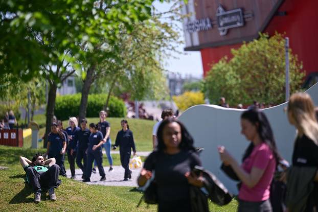 Zagreb: Evakuacija kupaca u Arena centru zbog dojave o bombi