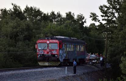 Vlak naletio na kombi na pruzi kod Kanfanara, jedan poginuo