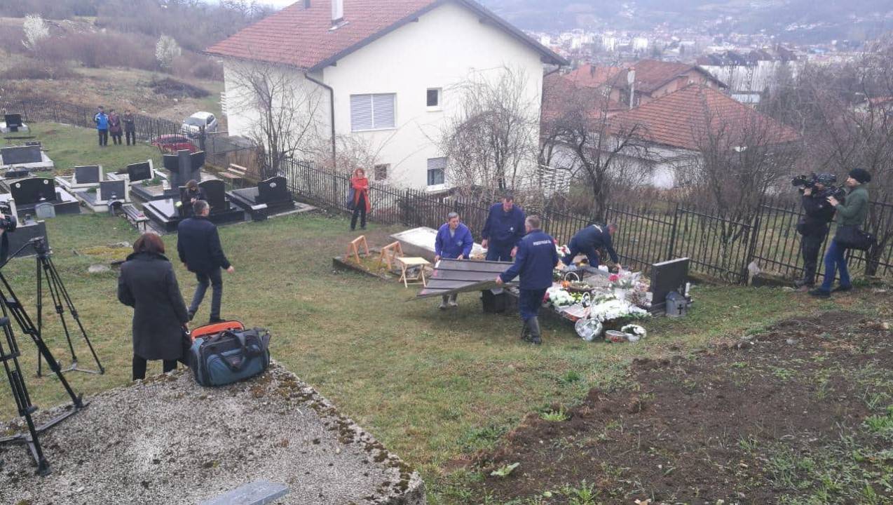 Ekshumirali su ostatke Davida Dragičevića, voze ga u Austriju