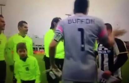 Buffon je uoči utakmice  opalio šamarčinu Antoniju di Nataleu