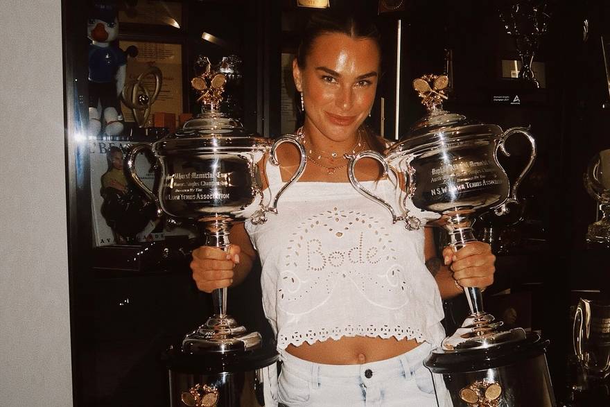Obo&zcaron;ava goli&scaron;ave fotke i glasno stenje. Prva tenisa&ccaron;ica svijeta rekla je 'sudbonosno da'