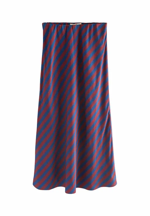 Pregledali smo ponudu za vas! Suknje za jesenske stilske igre