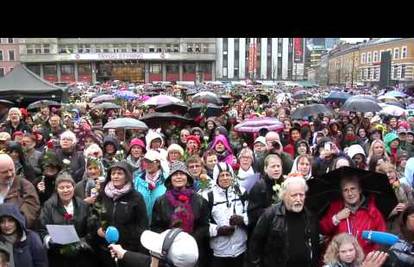 Tisuće u glas pjevale pjesmu koju monstrum Breivik mrzi 