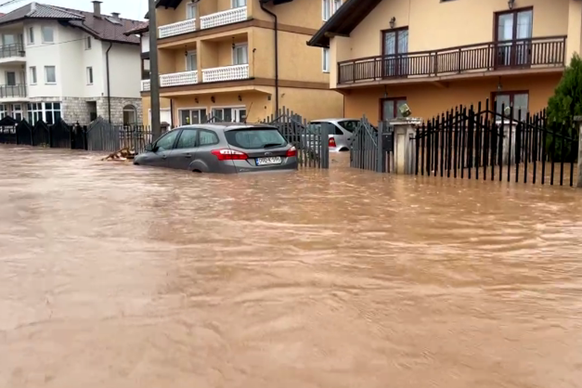 VIDEO Sarajevo pod vodom, brojna kućanstva bez struje | 24sata