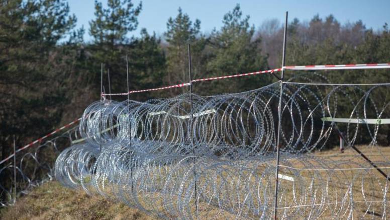 Strah od novog vala izbjeglica: Slovenci ne misle maknuti žicu