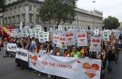 Tisuće ljudi su izašle na ulice protiv klimatskih promjena